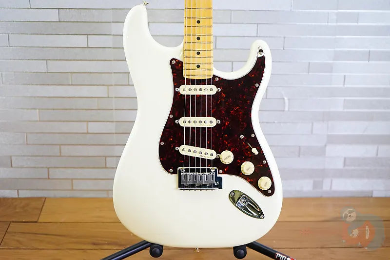 Fender Player Plus Stratocaster Olympic Pearl B-Stock